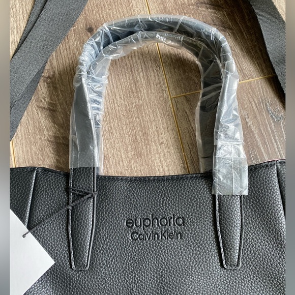 NWT Calvin Klein Euphoria black faux leather tote bag adjustable straps, handles - Picture 3 of 11